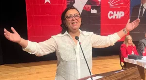 CHP Merkez İlçe Kongresi’nde Gövde Gösterisi